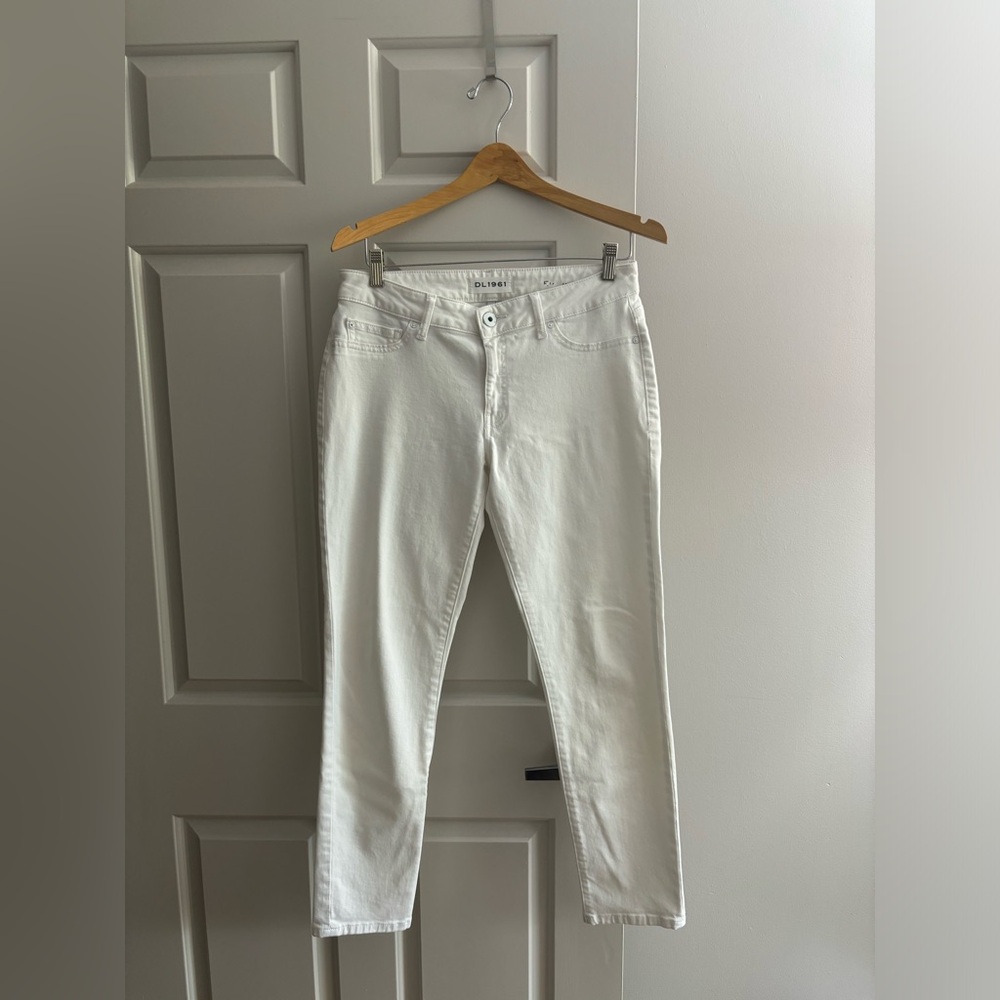 DL1961 white jeans | Size US30 | slim fit, mid rise